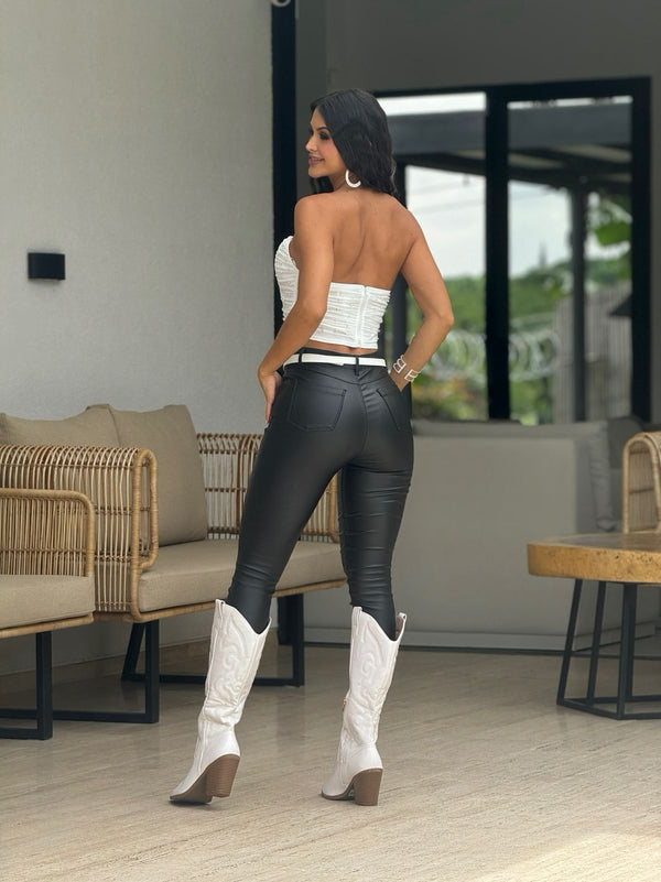 PANTALON EFECTO CUERO