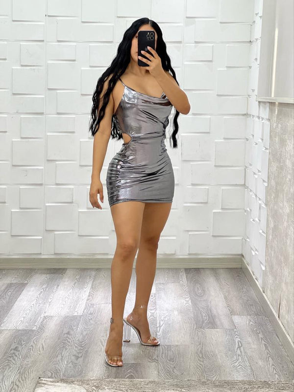 VESTIDO PLATEADO